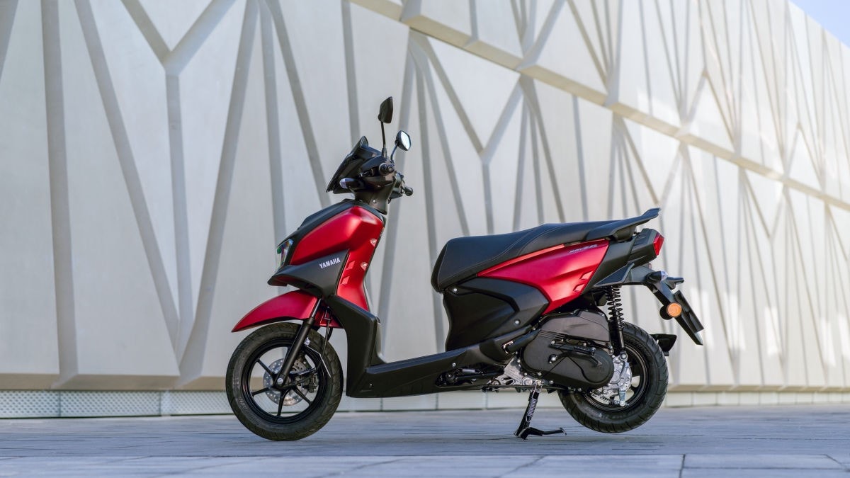 Yamaha RayZr 125: come va il primo scooter "ibrido" +VIDEO+